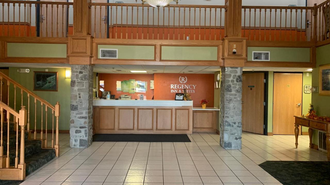 Regency Inn And Suites Stilwell Esterno foto