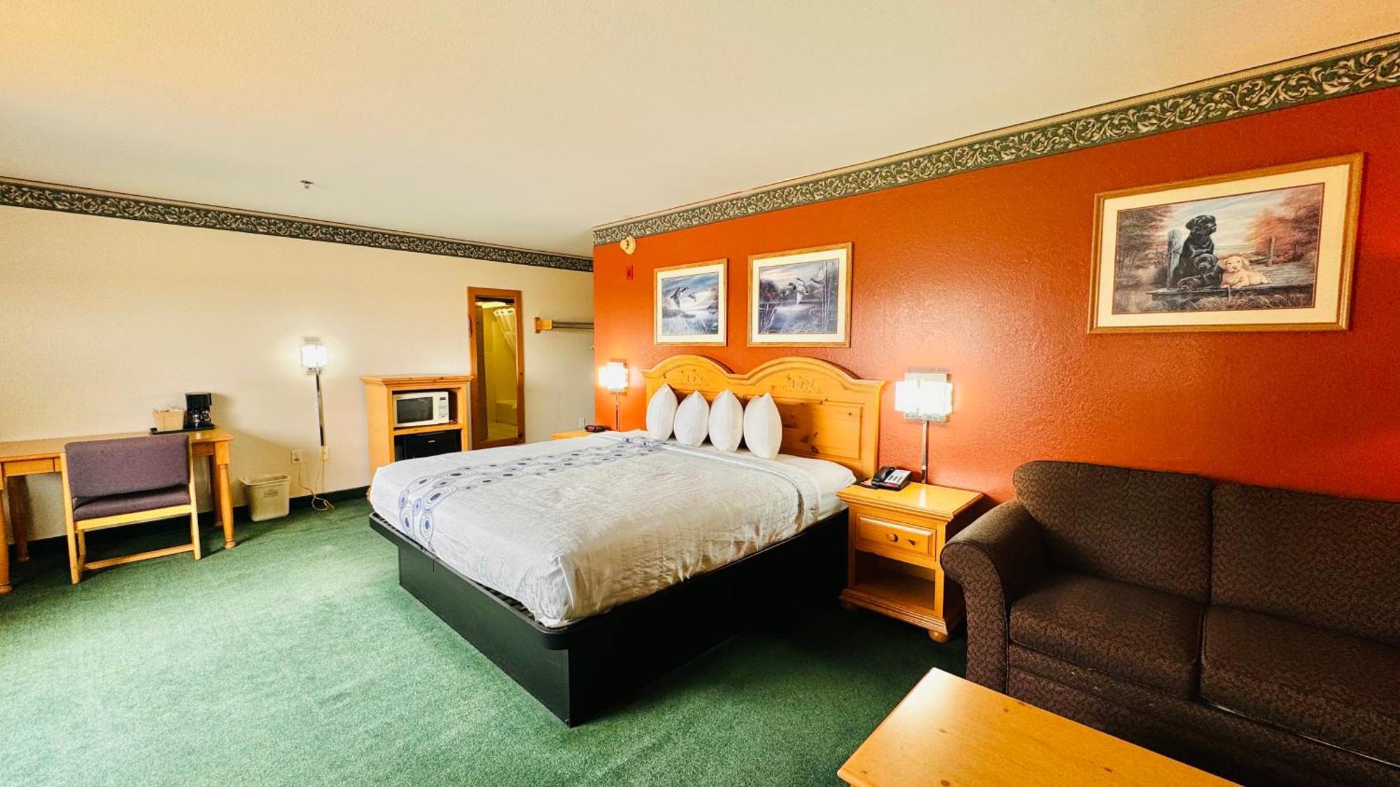 Regency Inn And Suites Stilwell Esterno foto