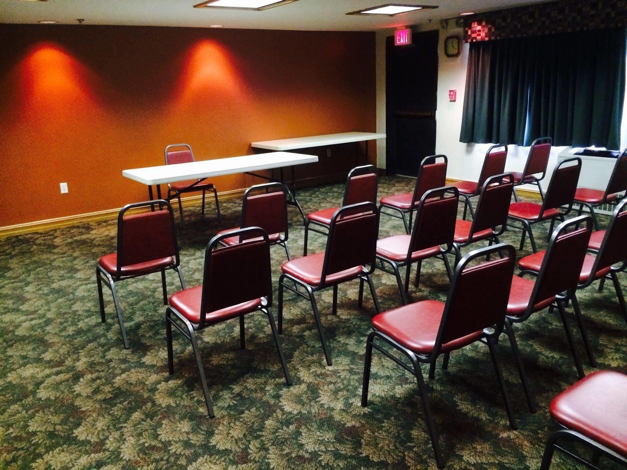 Regency Inn And Suites Stilwell Esterno foto